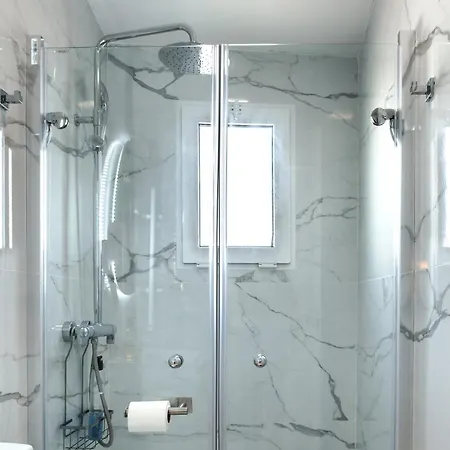 Floor 2 Bedroom With Terrace Διαμέρισμα